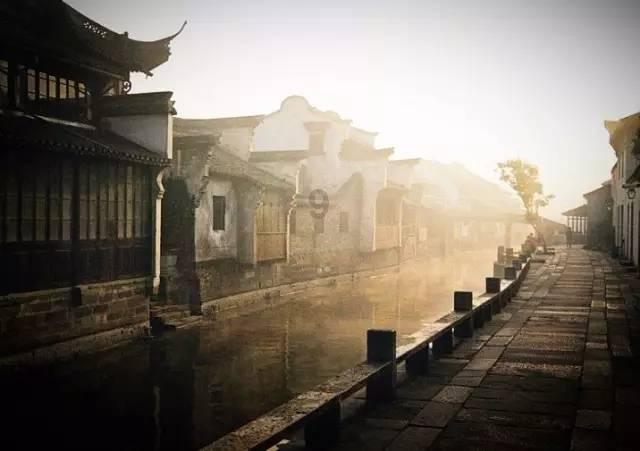 赛罕区公安分局破获一起砸汽车玻璃盗窃案 抓获犯罪嫌疑人1名